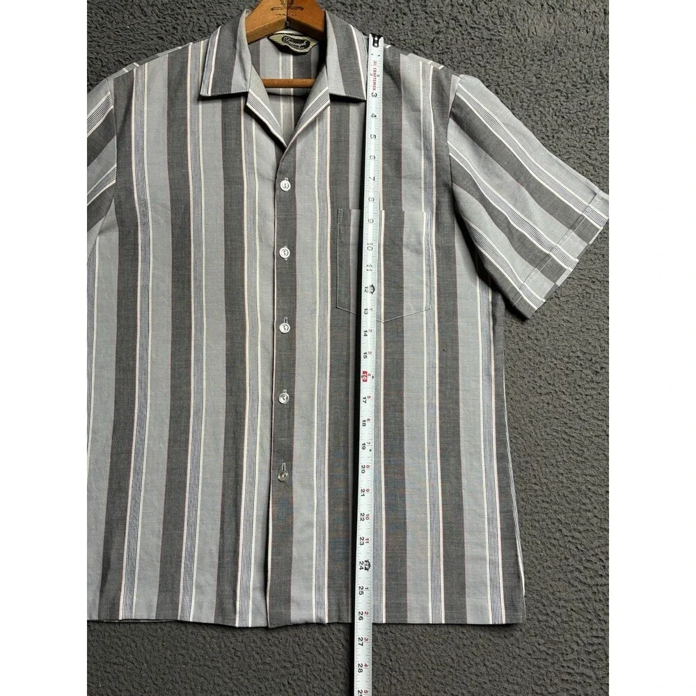 Vintage 70s Camp Shirt Triumph California Men’s Small Lightweight Cat Eye Button